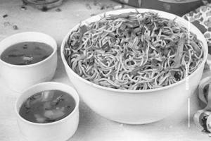 Egg Schezwan Noodles