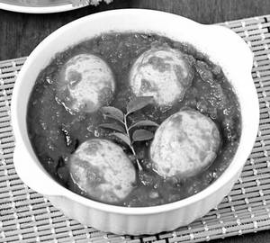 Egg Do Pyaza (4Pcs)