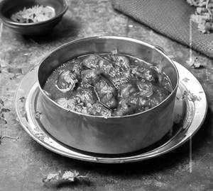 Chicken Manchurian (Semi Gravy)
