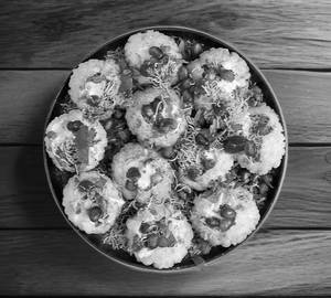 Dahi batata puri