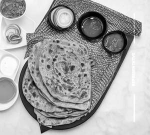 Matar Pyaz Paratha