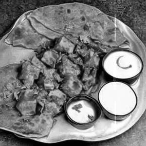Veg Paneer Manchurian Roll Laccha Paratha