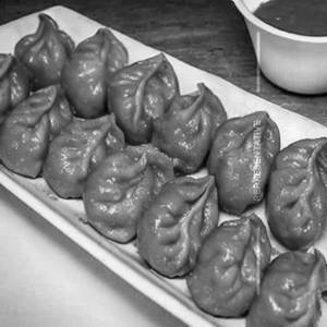 Veg Cheese Fried Gravy Momos 