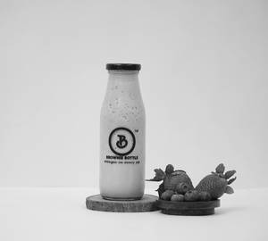 Berry blast milkshake