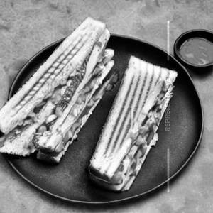 Veg grilled sandwich 