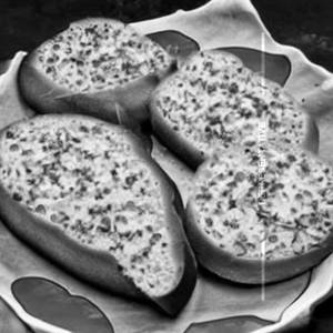 Minced Veggie Garlic Bread 