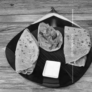 Veg Paneer Cheese Roll Plain Roti