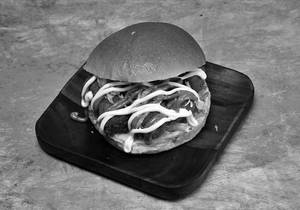 Chaska Bun Tandoori Nuggets Burger