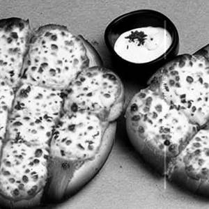 Cheese garlic bread