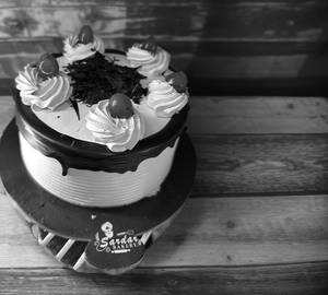Chocolate Cream Cake (450 g)