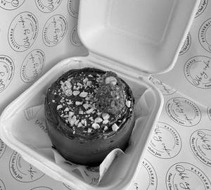 Nutella rocher bento cake