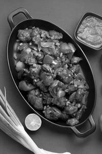 Chilli paneer gravy 4pc 