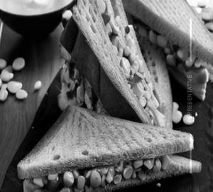 Corn Capsicum Sandwich