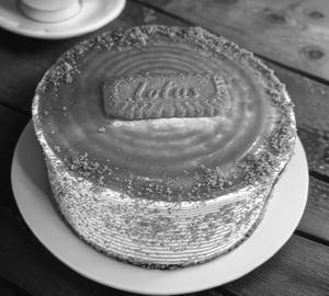 Lotus Biscoff Cake (450 G)