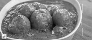 Dum Aloo Kashmiri (Sweet)