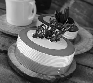 Fruit Cake With Jelly (450 G)