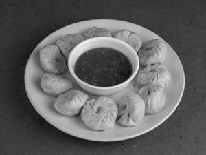Steam momos