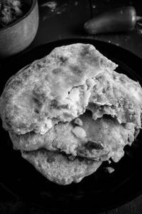Peas Stuffed Naan