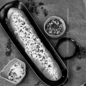 Stuffed garlic bread