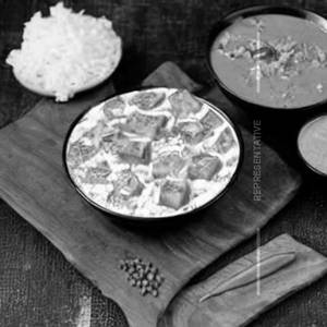Matar Paneer