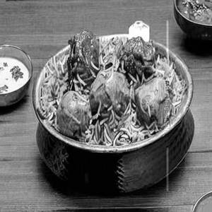 Dum - E - Daar Mutton Pot Biryani 