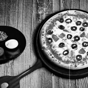 Classic Pizza [8 Inches]