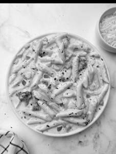 Veg Penne Pasta In White Sauce