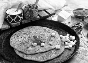 Aloo Paneer Paratha (2Pc) With Curd And Pickle