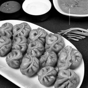 Veg Tandoori Soya Atta Momos