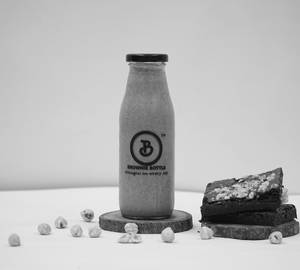 Brownie bottle signature thickshake