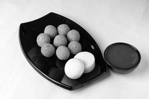 Chicken Cheese Balls (8 Pc)