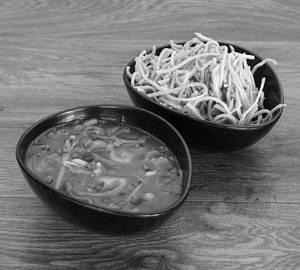 Schezwan Veg Chopsuey