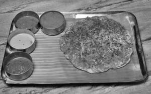 Ghee Podi Onion Uttapam