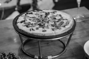 Fungi Truffle Pizza [12 Inches]