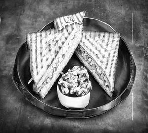 Paneer Bhurji Sandwich