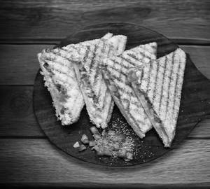 Veg grilled sandwich