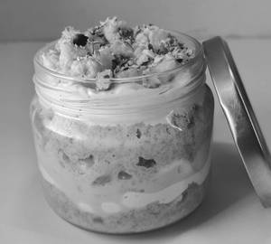 Rasmalai Pistachio Cake Jar - Large