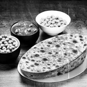 Bread Omelette Green Peas Masala Cheese 