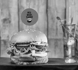 Tandoori Paneer Burger
