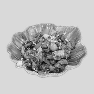 Water Chestnut In Pepper Garlic Sause