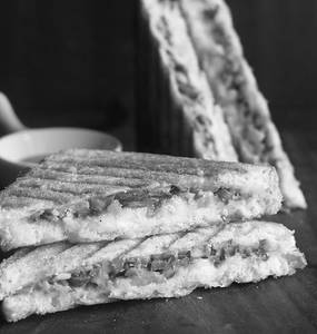 Veg. Grilled Sandwich ( 2 Psc )