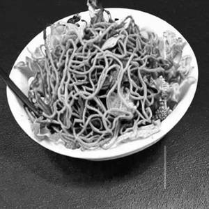 Veg Crispy Noodles Salad Black Pepper Mayo