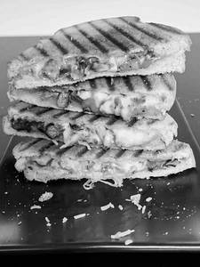 Cheese & Mushroom Sandwich ( 2 Psc )