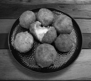 Veg cheese balls