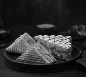 Paneer Tandoori Mayo Sandwich