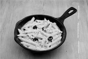 White Sauce Pasta