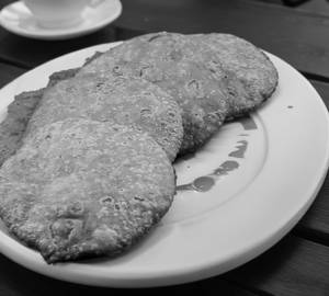 Pyaz Kachori