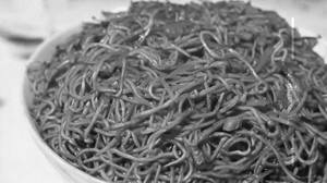 Veg schezwan noodles                                                    