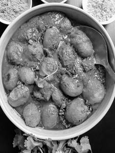 Dum Aloo Kashmiri