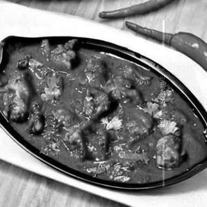 Chettinad chilli chicken gravy
